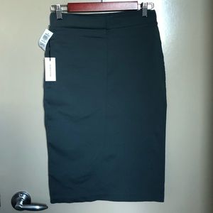 NWT ARITZIA BABATON Contour pencil skirt, SZ M